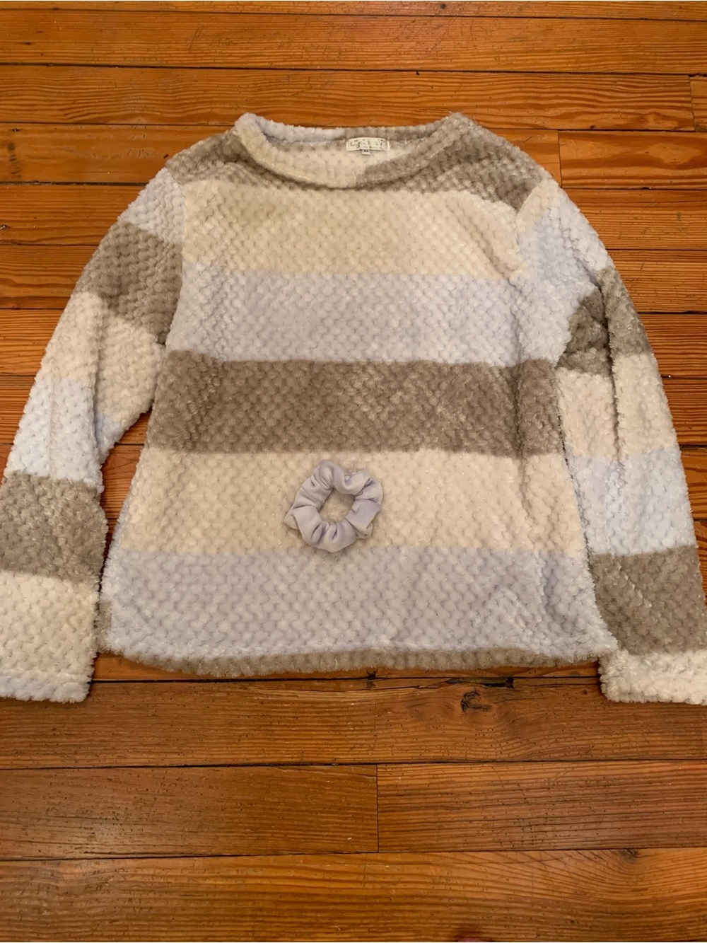 Cozy Striped Plush Crewneck Sweater - Cream & Taupe Size M (Juniors)